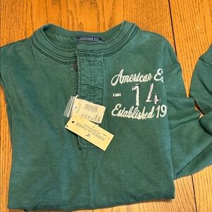 American Eagle Outfitters Men’s Forest Green Graphic Henley
